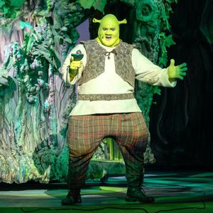 Shrek The Musical - Rekvisitter